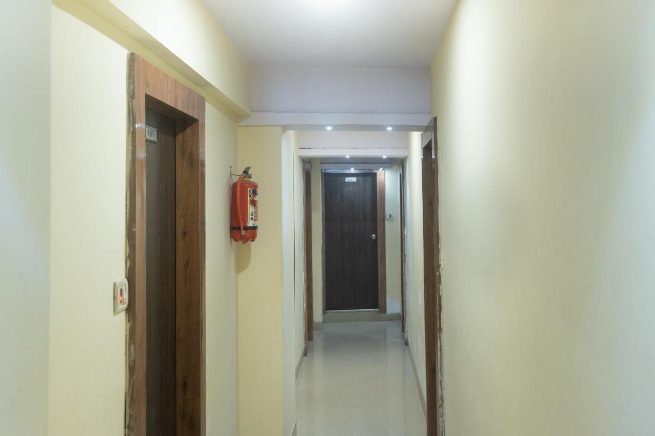 Oyo 49867 Hotel Kalpana Residency 뭄바이 외부 사진
