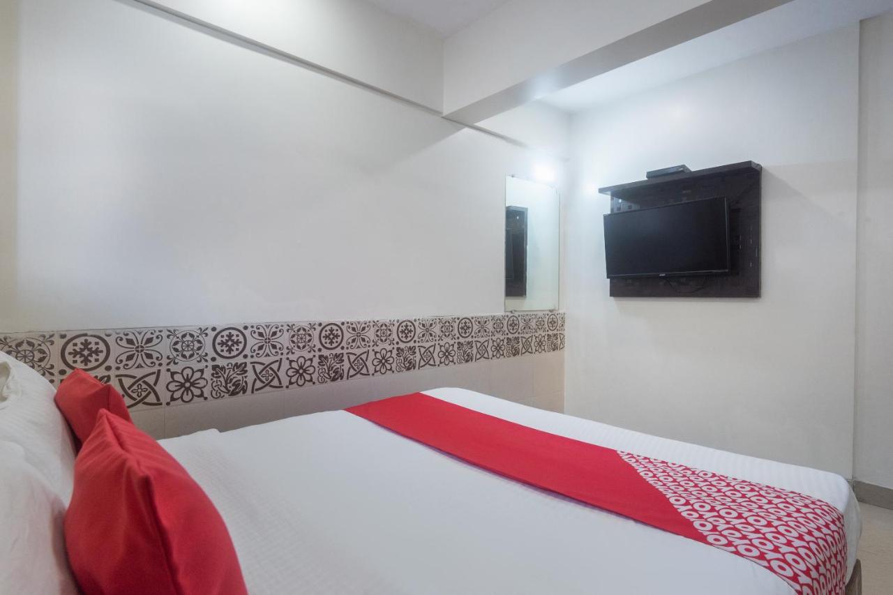 Oyo 49867 Hotel Kalpana Residency 뭄바이 외부 사진