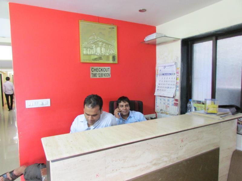 Oyo 49867 Hotel Kalpana Residency 뭄바이 외부 사진